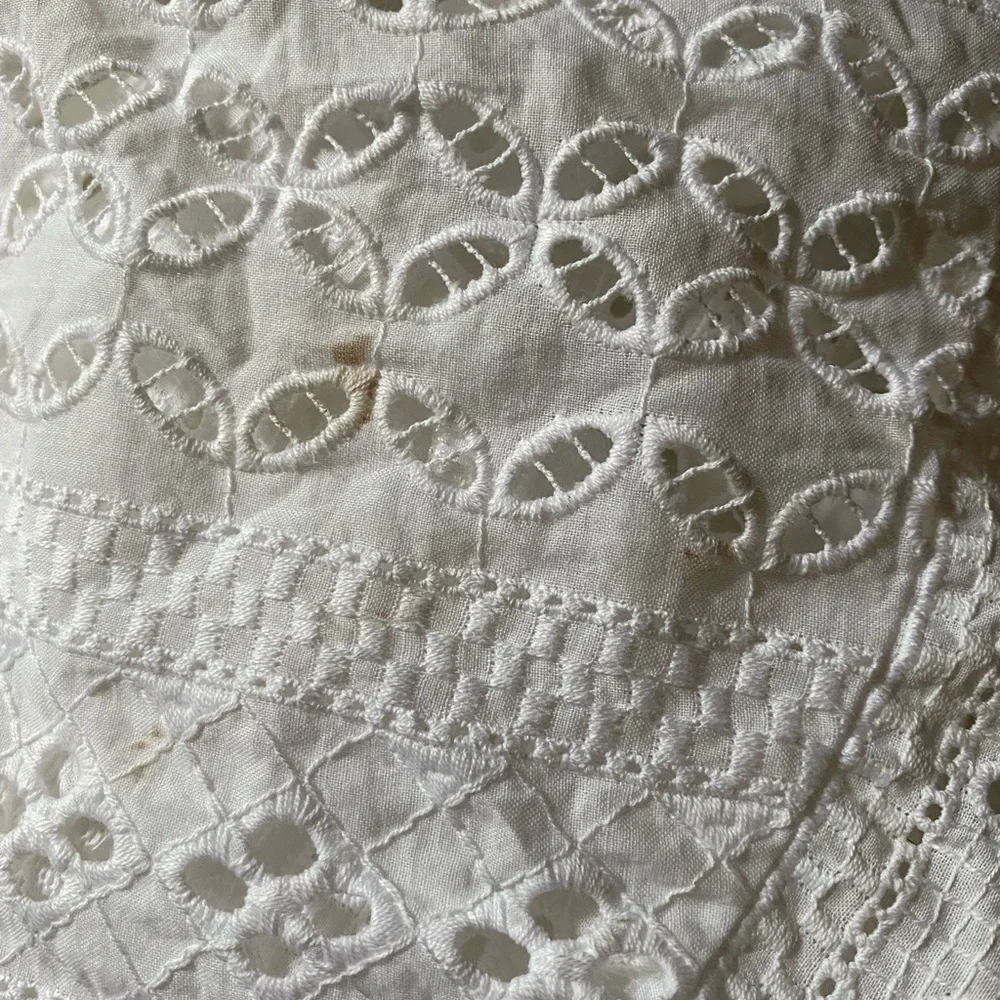 NWT REBECCA MINKOFF Caro Eyelet Ruffle Top White M - Picture 10 of 10